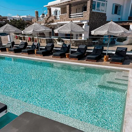 Aparthotel Crystal 4*