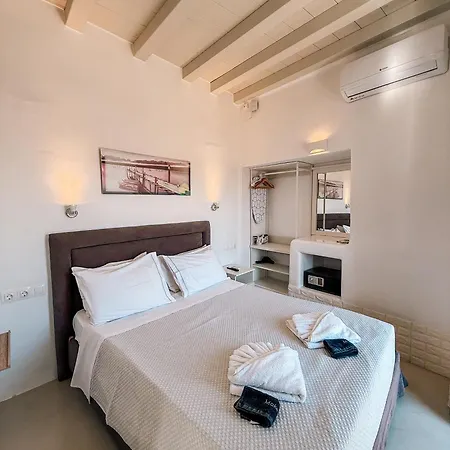 アパートホテル Crystal