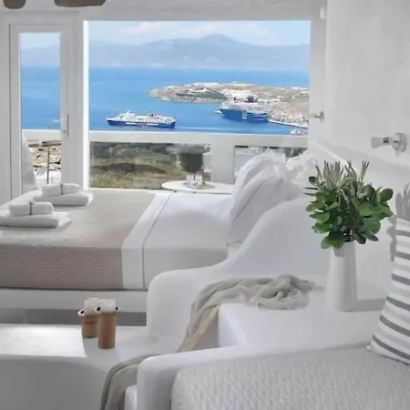 Crystal アパートホテル 4*