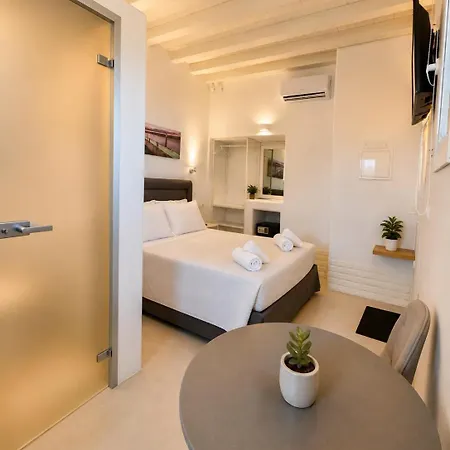 Crystal 4* Mykonos Town