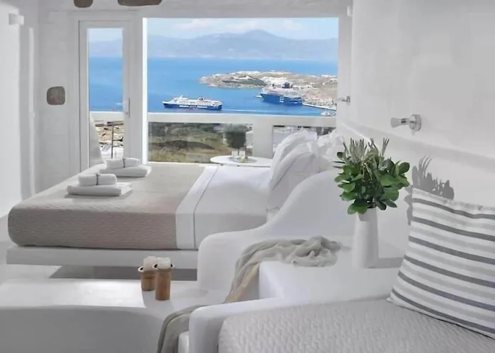 Crystal Aparthotel 4*